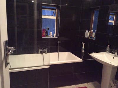 Large Double room to rent Main Photo