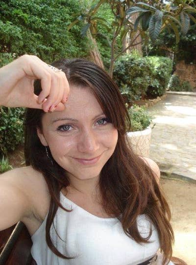 Professional female looking for room ro rent Main Photo