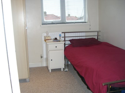 2 Single Rooms-Fully Furnished-Large house &pound;430 Main Photo