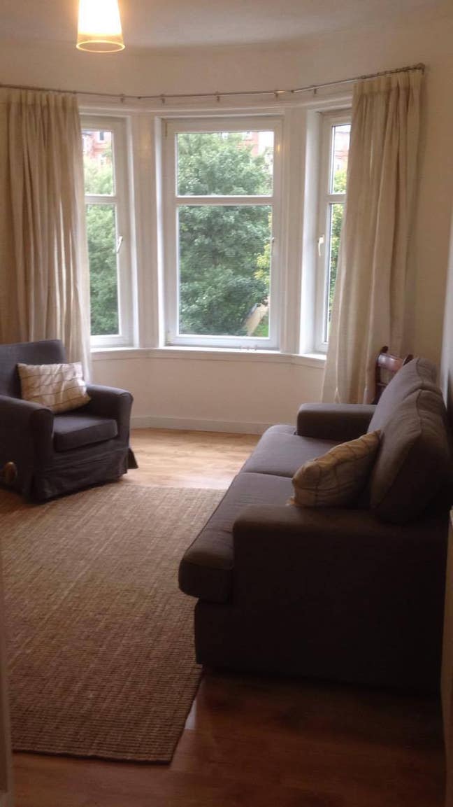 Lovely light one bedroom flat in West End Main Photo