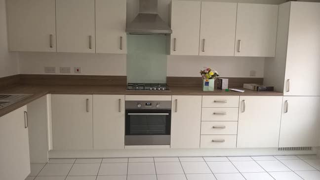 Looking for Someone to Share a 4Bed House Main Photo