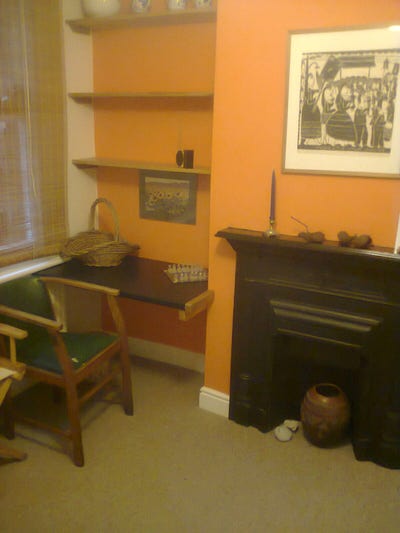 Large single room in friendly house near park Main Photo