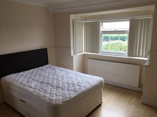  1 Fully Furnished Double Bedrooms  Available Main Photo