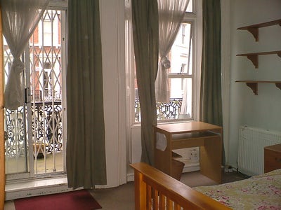 Short Let Double with Balcony all Bills Included Main Photo
