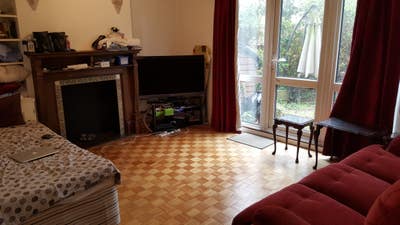 Beautiful king sized room, fully furnished Camden Main Photo