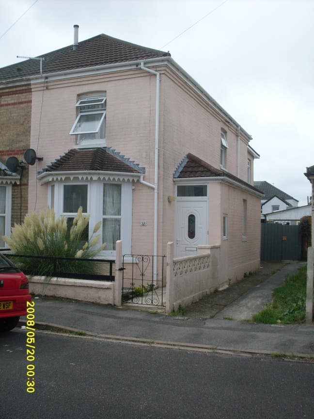 Short term Double room in shared private house Main Photo