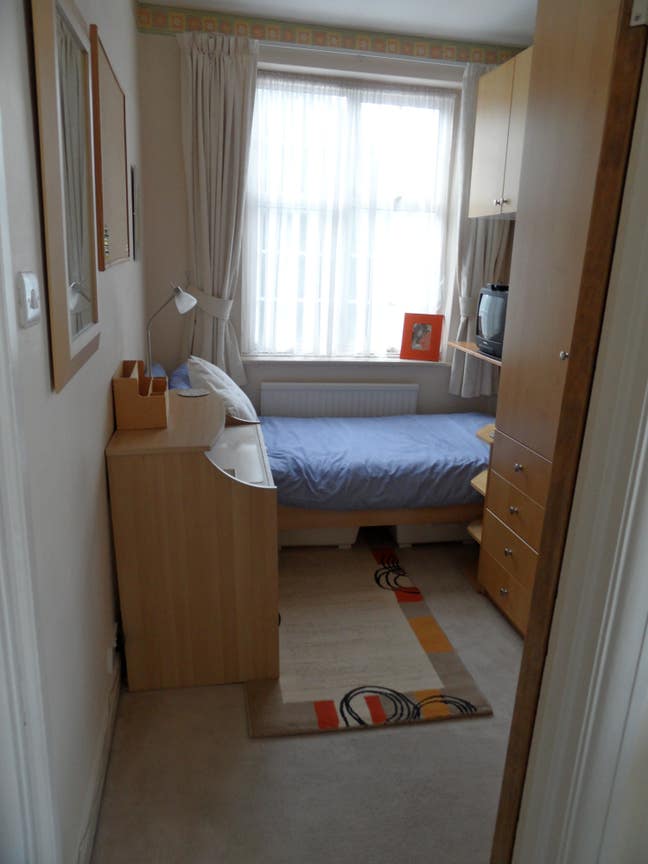 From February 5mins walk to RUISLIP station Main Photo