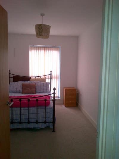 Spacious double rooms to rent in 2 bedroom flat Main Photo