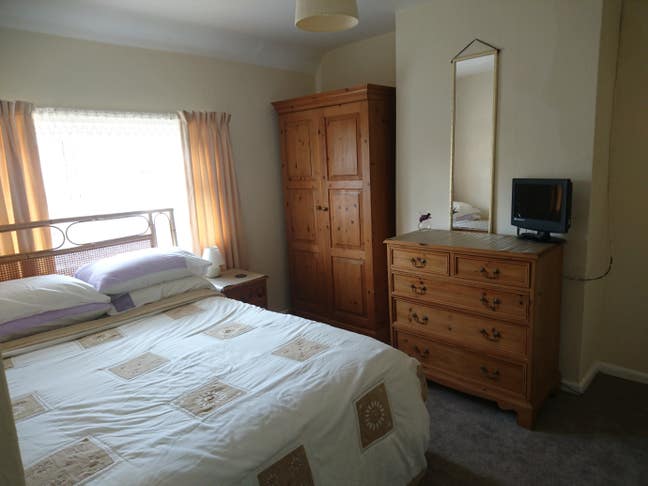 Spare double bedroom available  Main Photo