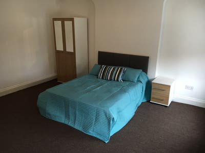 Ensuite Room Near Walsall Hospital from &pound;140/wk Main Photo