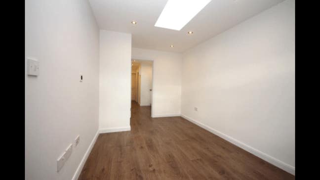 Self contained suite/studio Main Photo