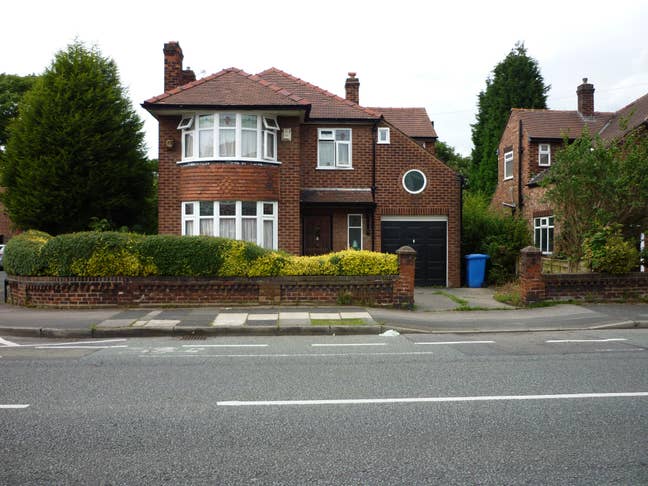 Fully Furnished Rooms to let, Old Trafford Main Photo