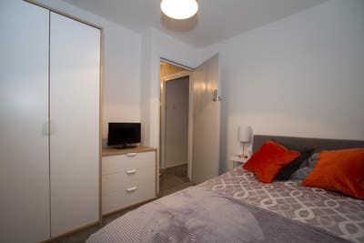 Single room £550 clean modern house Main Photo