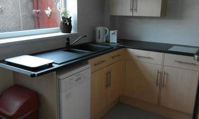 Double Furnished Bedroom Main Photo