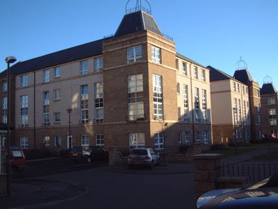 Large Double Bedroom to rent in Broughton Main Photo