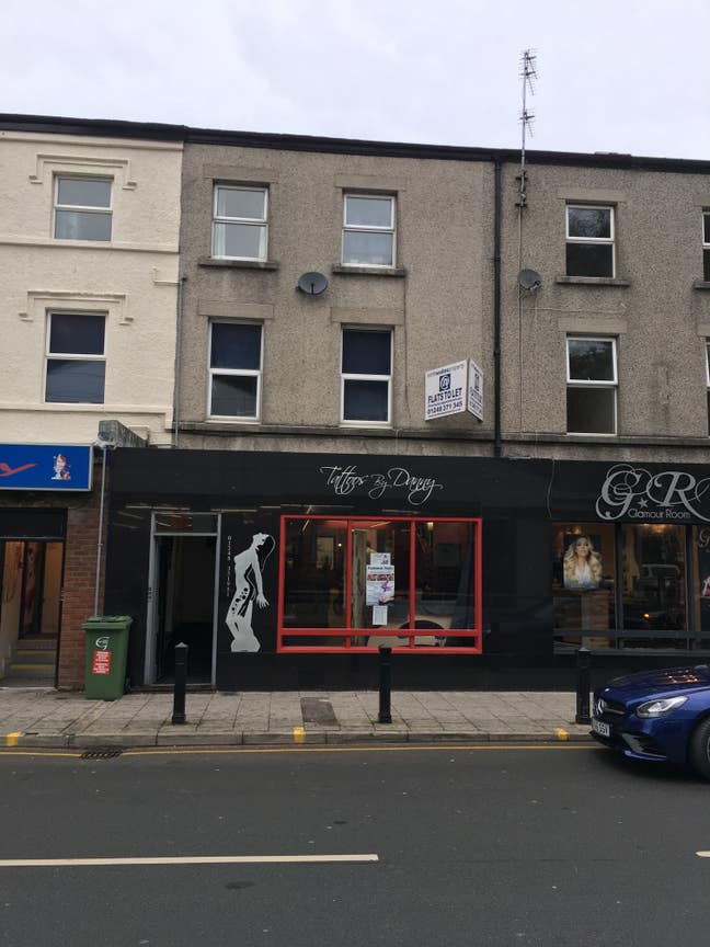 Double room available in shared flat Main Photo