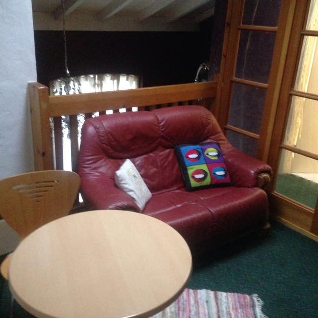 Very Large Double Room to Let Main Photo