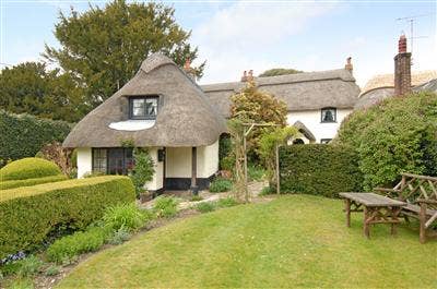 Character Cottage Main Photo