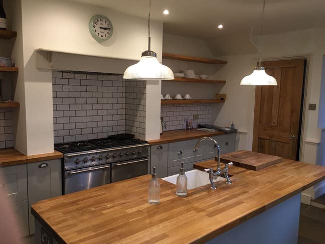 Uxbridge: Double Room Available (Single Occupancy) Main Photo