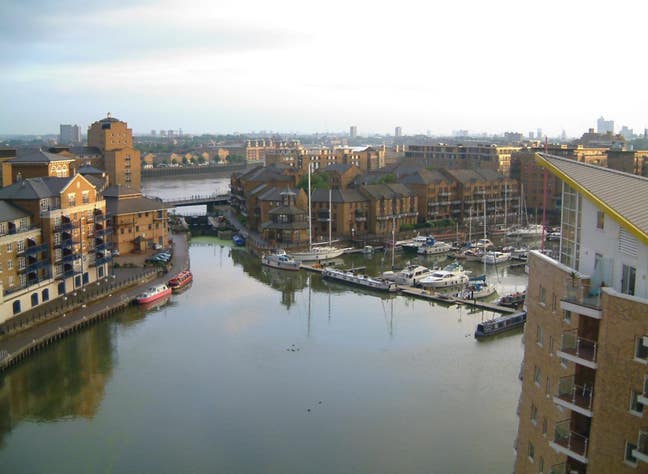 Bills inc. Limehouse Basin; City and Canary Wharf Main Photo