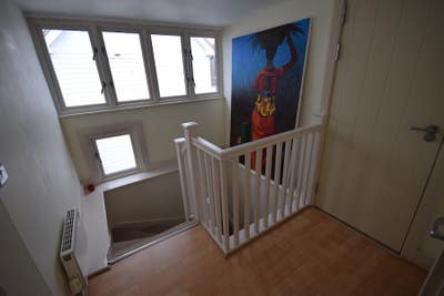 Third floor with Double room with ensuite Main Photo