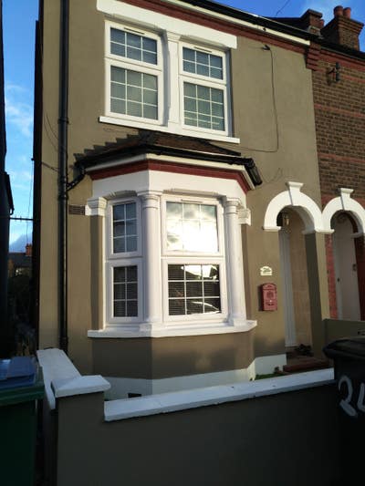 Rooms to Rent - Close to Town Centre/Hospital Main Photo