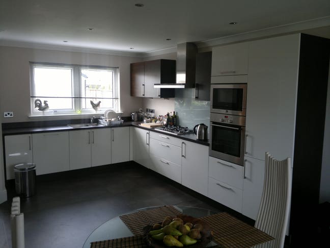 1 en-suite double room  for rent Main Photo