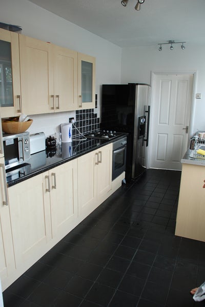 Single Rm: Sky+Internet+includes all bills Main Photo