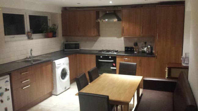 Double Room Available for Couples from 5 Feb.2017 Main Photo