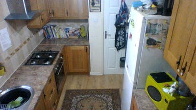 Single Room to Let in Tower Park Area Main Photo