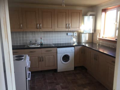 Bright and Spacious Top Floor Flat Main Photo