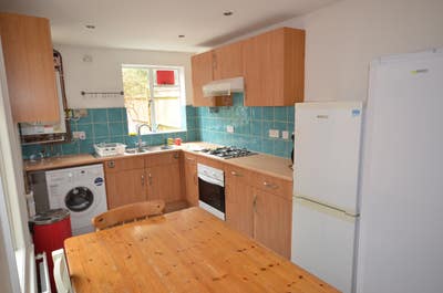 Large Single Room,  All Bills Inc Main Photo