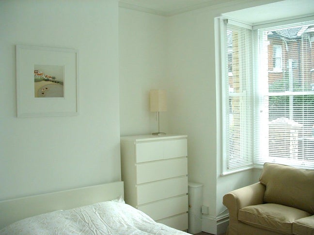 Lovely Large Light Room (44DR1) Main Photo
