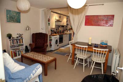Short Term 1 Bed Flat with Garden Main Photo