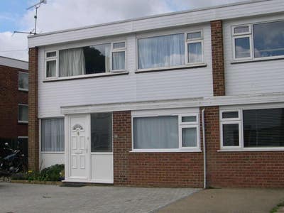 1 Room in Student House Nr Uca+Cccu - Now! Main Photo
