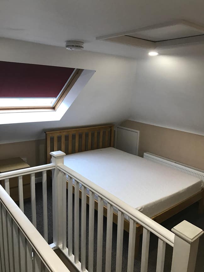 New Double Room Fully Furnished Sky Wifi Cleaner * Main Photo