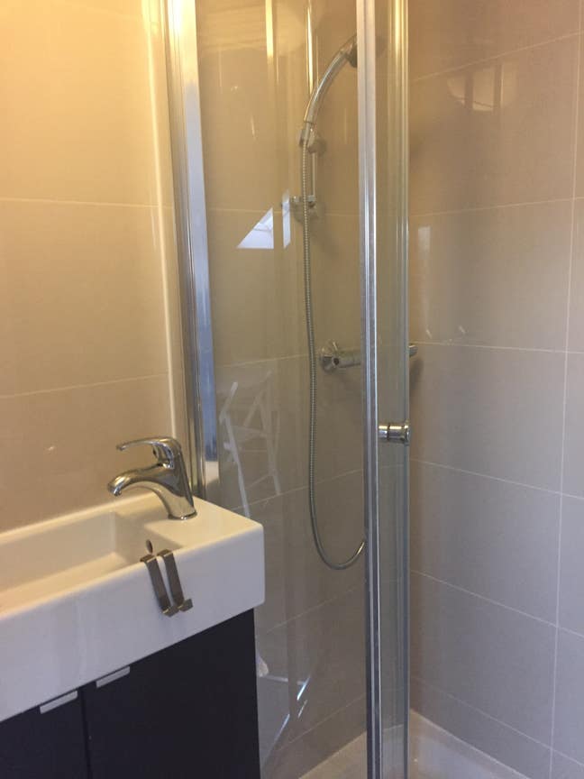 Large En-suite Double room to let, for 1 Main Photo