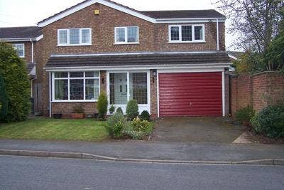Excellent property in excellent location Main Photo