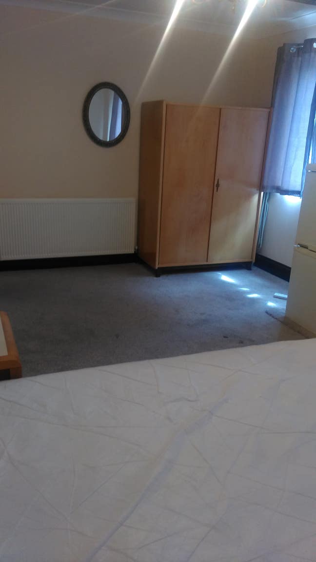 14minutes walk2SloughTrainStatn, wifi+bills includ Main Photo