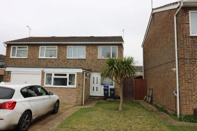 Worthing Professional Accommodation to Let Main Photo