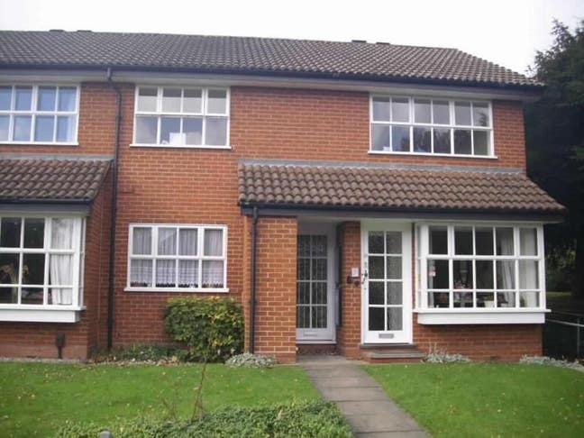 **** Stylish 2 bedroom maisonette to rent **** Main Photo