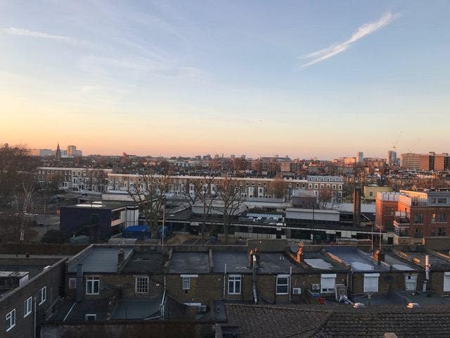 Whole 3 bed flat on 2 levels in Fulham SW6 Main Photo
