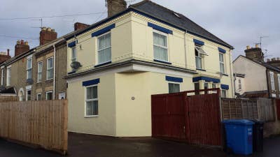 Nice big  furnished room near city - Bills Inc Main Photo