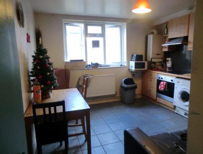 Double Room to Let in Clapham Junction SW11 2LZ Main Photo