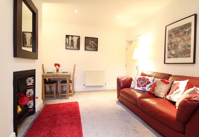 High Street - Small House Share Main Photo