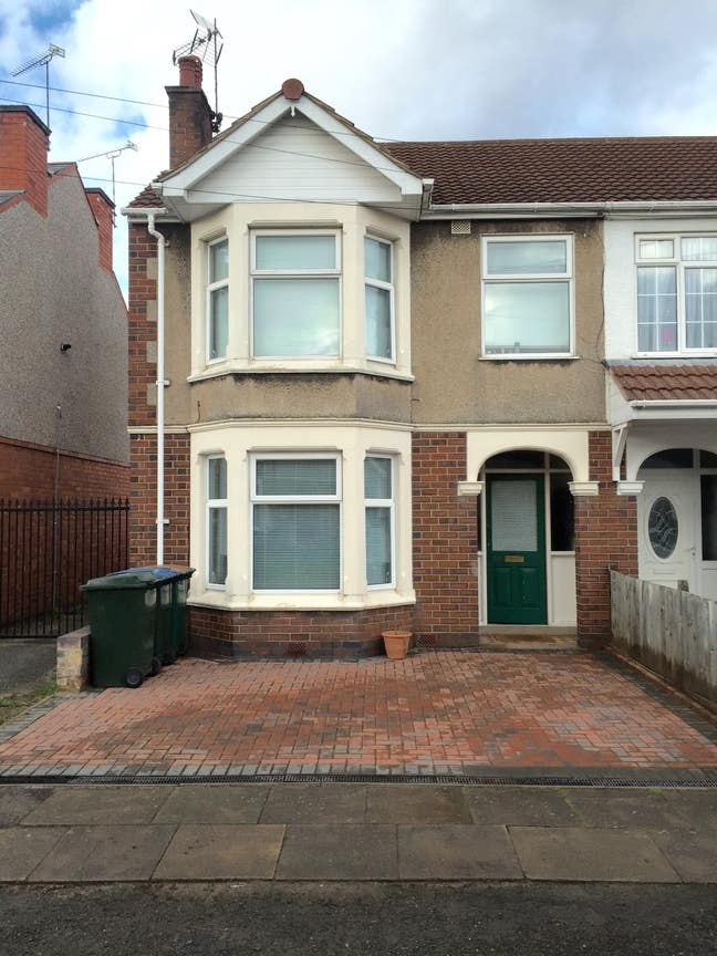 House Share with one person  Main Photo