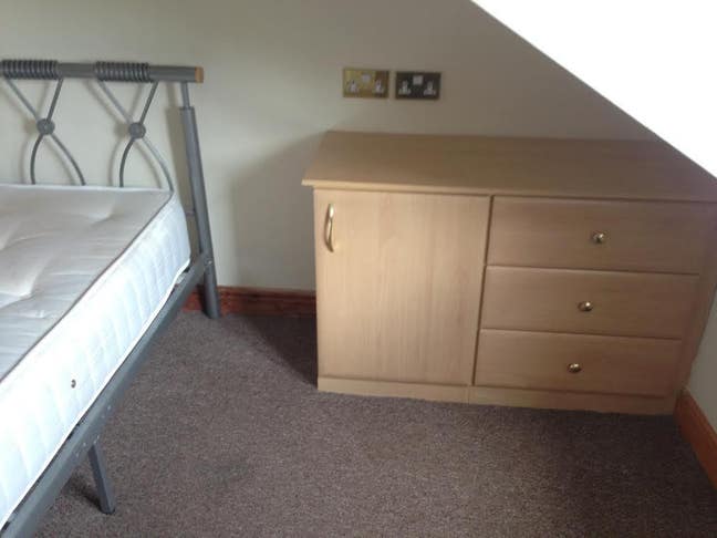 Mercia Street - Double Room -  bills Inc Main Photo
