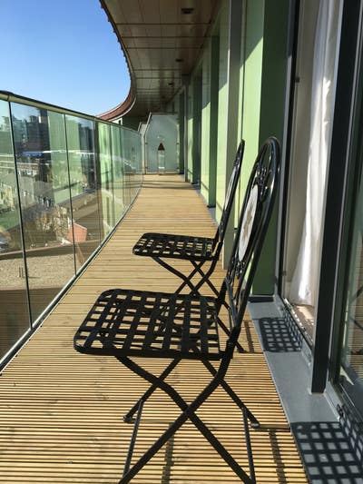 Spacious  penthouse with balcony + All bills inc Main Photo