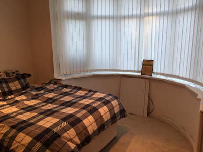 Double room,excellent access to Solihull,billswifi Main Photo