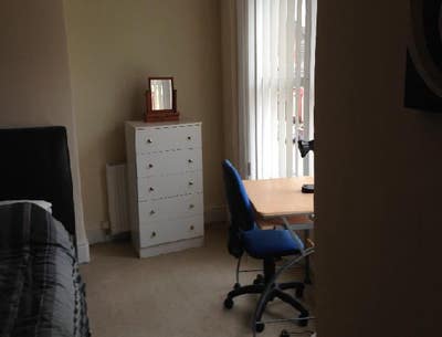 ***Bedroom available*** Main Photo